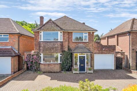 Pinewood Green, Iver Heath SL0 3 bed detached house for sale