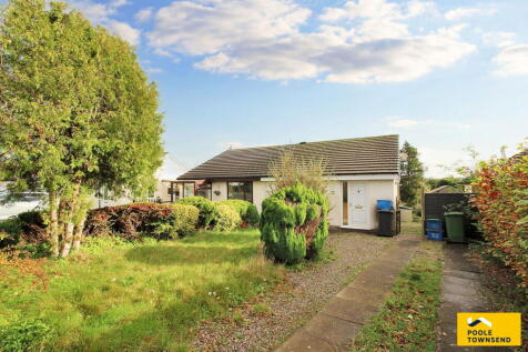 2 bedroom semi-detached bungalow for sale