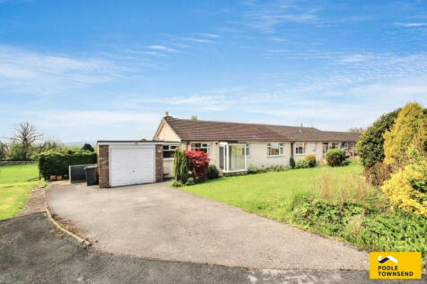 3 bedroom semi-detached bungalow for sale