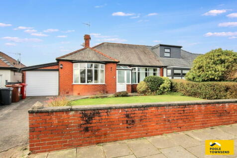 2 bedroom semi-detached bungalow for sale