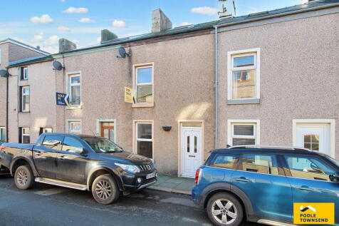 4 bedroom terraced house for sale