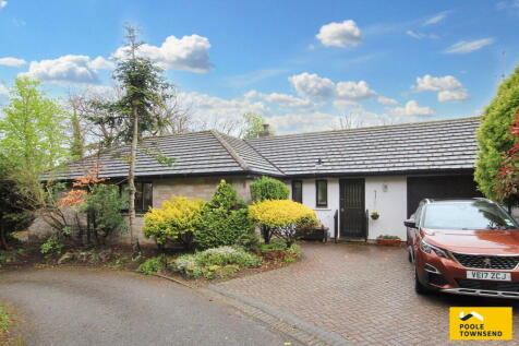 2 bedroom detached bungalow for sale
