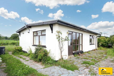 2 bedroom detached bungalow for sale