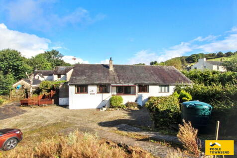 3 bedroom semi-detached bungalow for sale