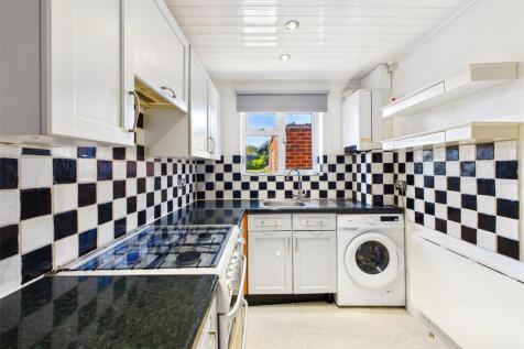 Pelly Avenue, Witham, Essex, CM8 2 bed terraced house for sale
