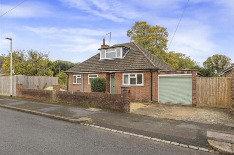 Sandcroft Road, Caversham, Reading 2 bed detached bungalow for sale