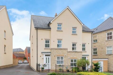 4 bedroom semi-detached house for sale