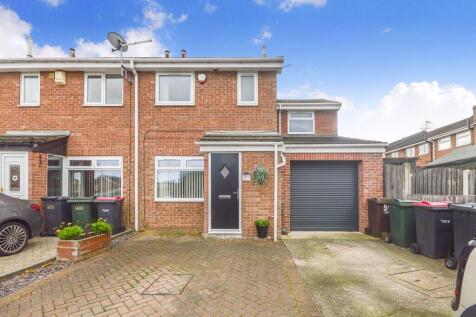 Nidderdale Place, Sunnyside 3 bed semi