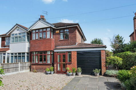 3 bedroom semi-detached house for sale