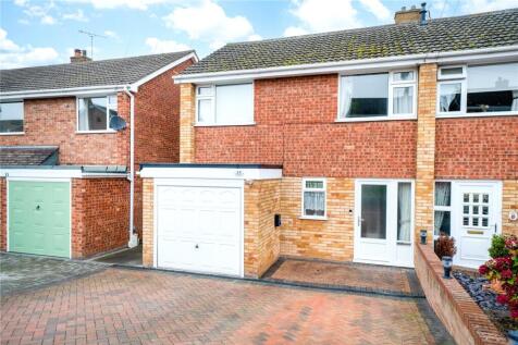 15 Foster Road, Bridgnorth, Shropshire 3 bed semi