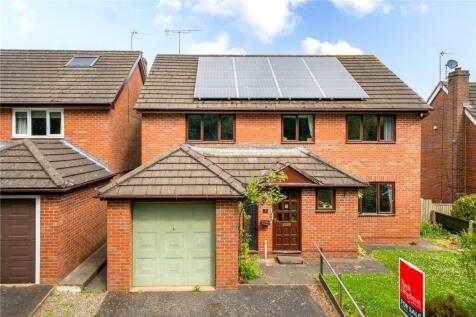 9 Tenbury Road, Cleobury Mortimer... 4 bed detached house for sale