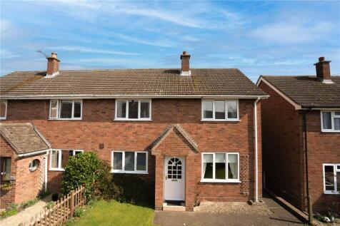 15 College Close, Cleobury Mortimer... 3 bed semi