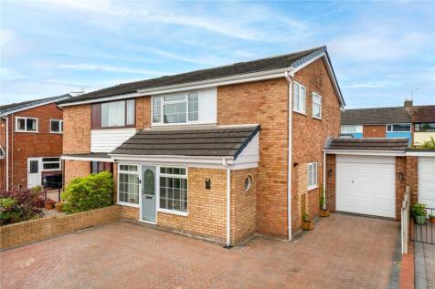 22 Wheatfield Drive, Shifnal, Shropshire 4 bed semi