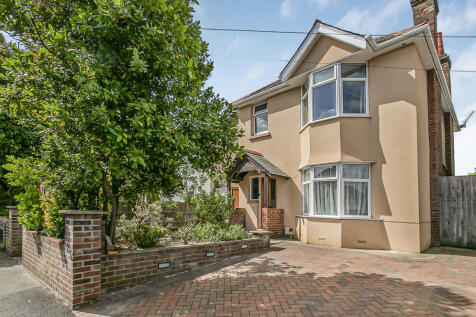 Denmark Road, Winton 3 bed detached house for sale