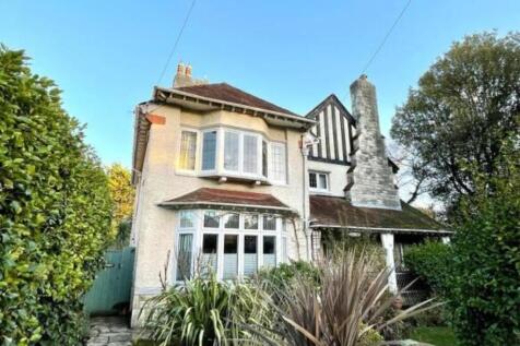 Chessel Avenue 3 bed flat for sale