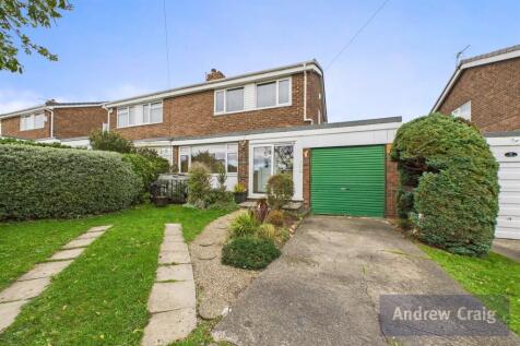 3 bedroom semi-detached house for sale