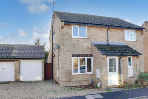 Nursery Walk, Huntingdon PE28 2 bed semi