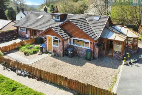 4 bedroom bungalow for sale