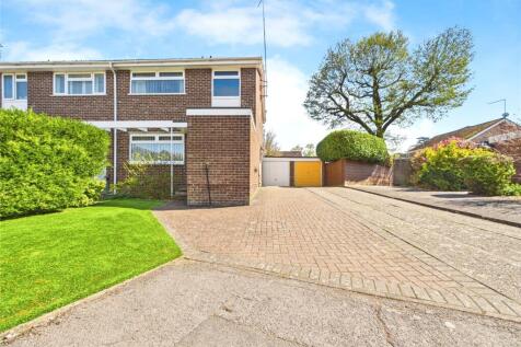 Primrose Close, Purley on Thames... 3 bed semi
