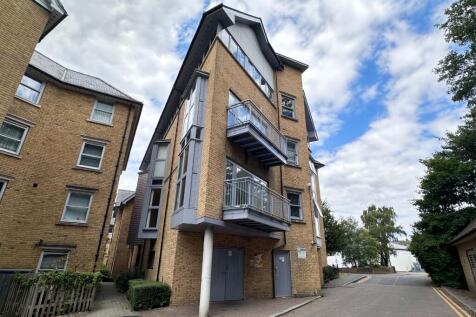 St. Andrews Close, Canterbury, Kent, CT1 2 bed apartment for sale