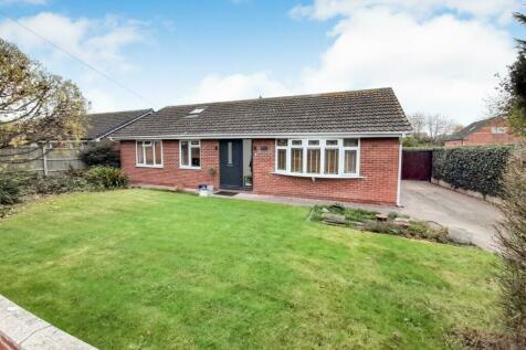 3 bedroom detached bungalow for sale