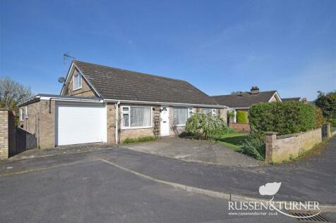 4 bedroom detached bungalow for sale