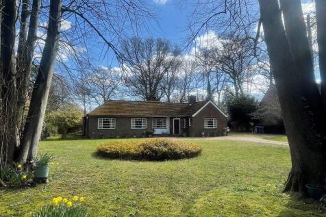 Livermere Road, Great Barton 3 bed detached bungalow for sale