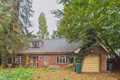 Common Road, Hopton 3 bed chalet for sale