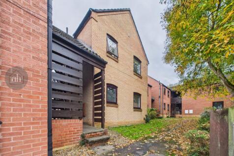 Prince Of Wales Close, Bury St. Edmunds 2 bed flat for sale