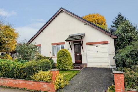 3 bedroom detached bungalow for sale