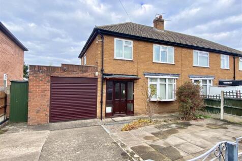 6 Sunfield Gardens, Bayston Hill... 3 bed semi