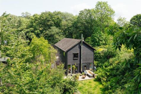 Llwydiarth Wood, Moelygarth... 3 bed detached house for sale