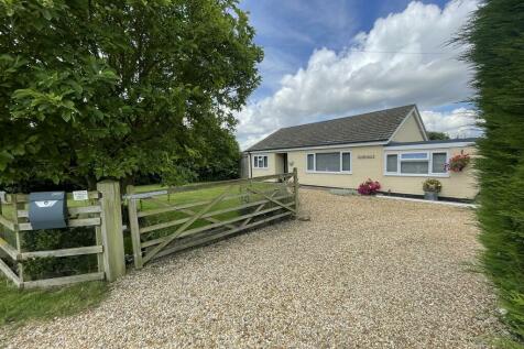 3 bedroom detached bungalow for sale