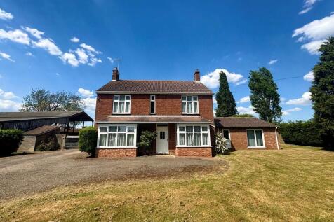 Crowtree Farm, Crowland 4 bed farm house for sale