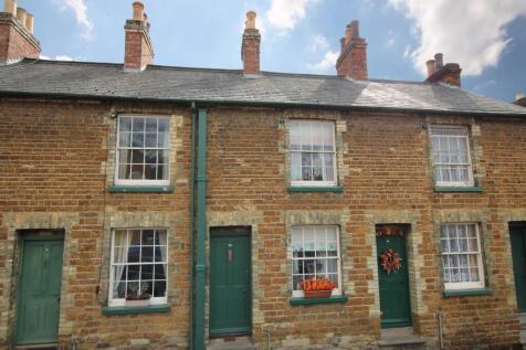 West Street, Kettering, NN16 1 bed terraced house for sale
