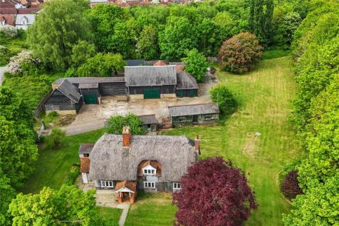 Harlow Common, Harlow, Essex, CM17 3 bed detached house for sale
