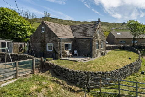 6 bedroom detached house for sale