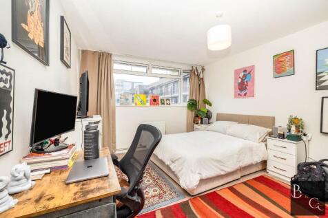 3 bedroom maisonette for sale