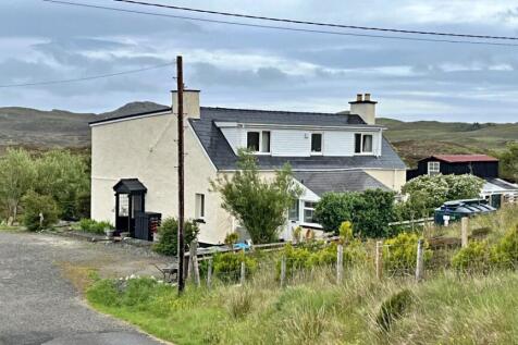 6 bedroom detached house for sale