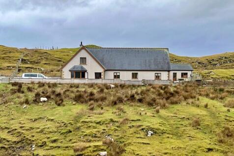 6 bedroom detached house for sale