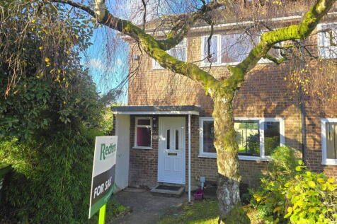 St. Anthonys Close, Ottery St. Mary... 3 bed semi