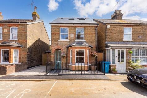 4 bedroom detached villa for sale