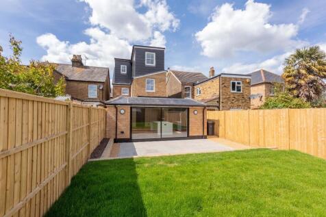 4 bedroom detached villa for sale