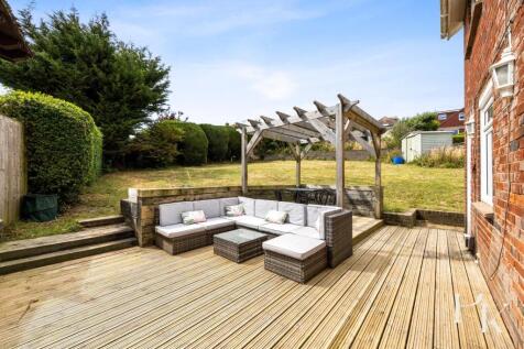 Truleigh Close, Brighton BN2 3 bed end of terrace house for sale