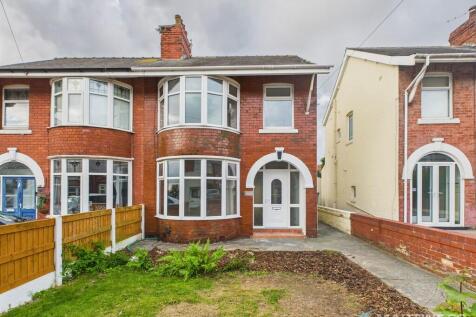 Cavendish Road, Blackpool FY2 3 bed semi