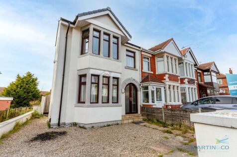 Bingley Avenue, Blackpool FY3 3 bed semi