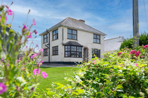 7 New Road 3 bed property with land for sale