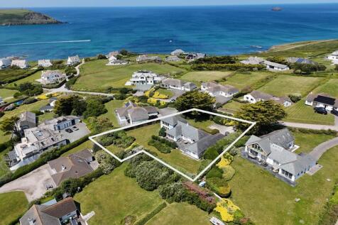 Shearwater 4 bed detached house for sale