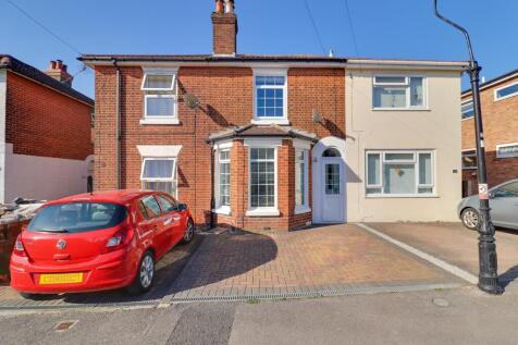 Florence Road, Woolston 2 bed terraced house for sale