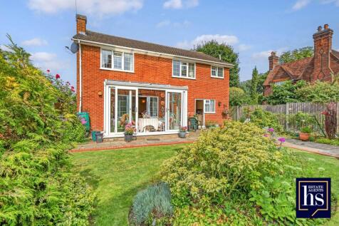 Warley Hill, Brentwood CM13 3 bed detached house for sale